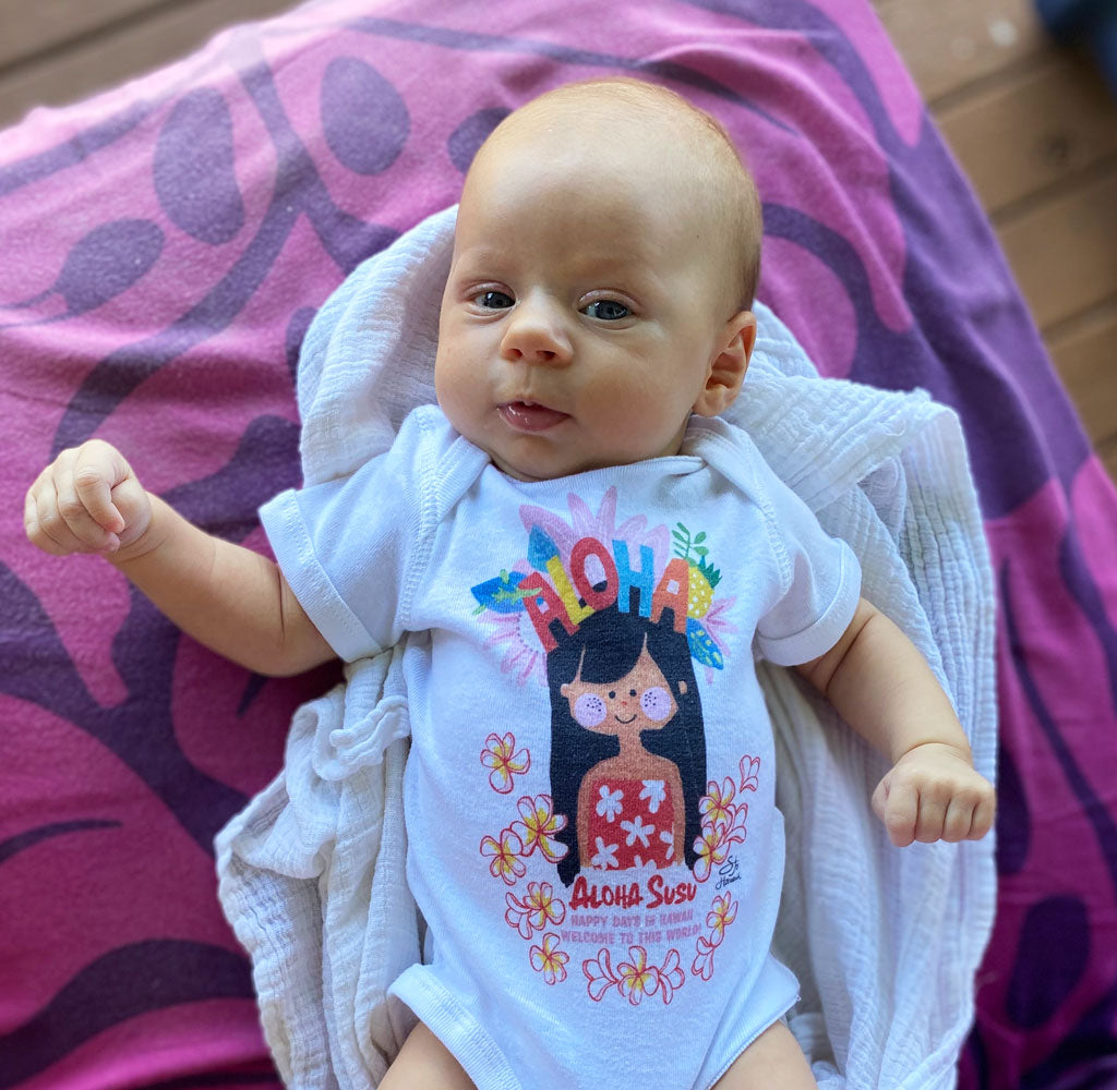 ALOHA SUSU NEWBORN ONESIE