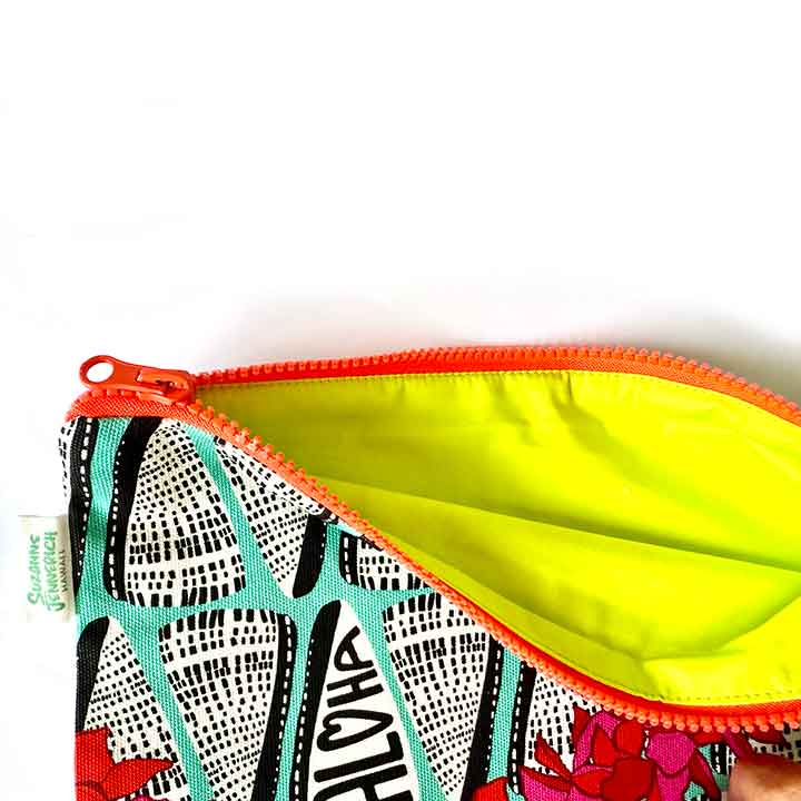 HEBREW SHELL Large pouch