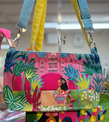 SUSU Pink Hotel Strap bag