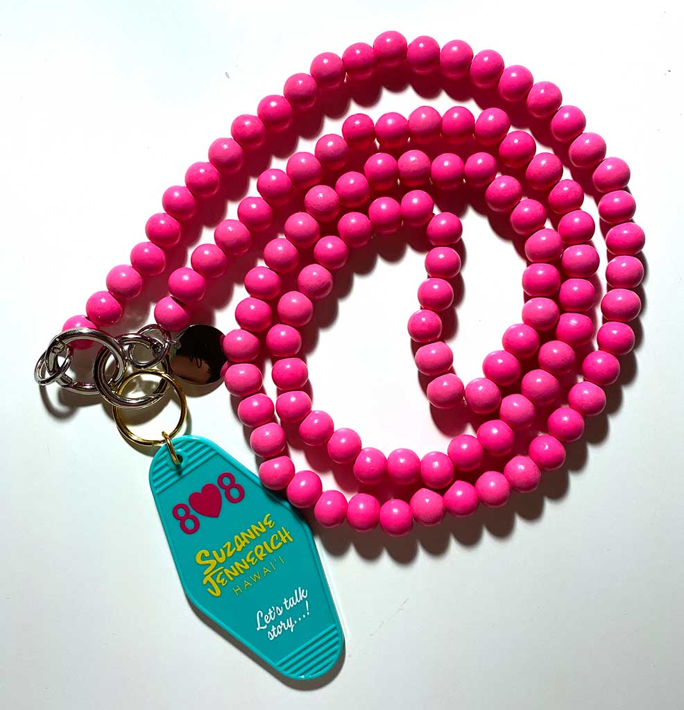 WOODEN BEAD LEI FOR PHONE